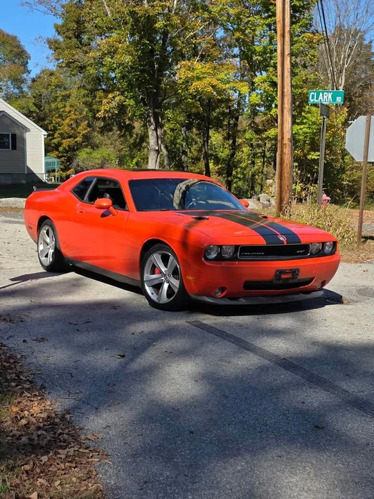 2009 Dodge Challenger SRT8 & 392 3rd Gen - Image 2 of 9