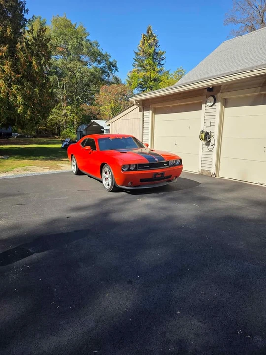 2009 Dodge Challenger SRT8 & 392 3rd Gen - Image 8 of 9