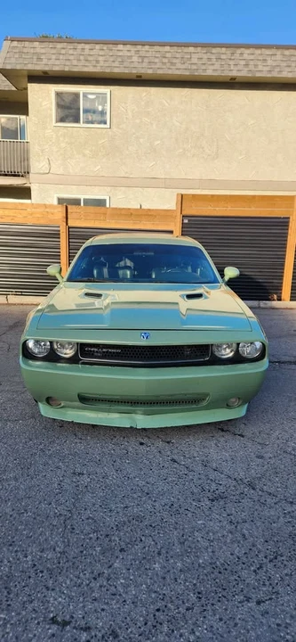 2009 Dodge Challenger 3rd Gen - Image 2 of 5
