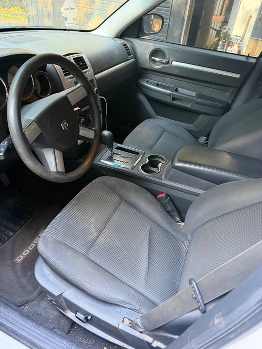 2009 Dodge Charger 6th Gen - Image 7 of 9