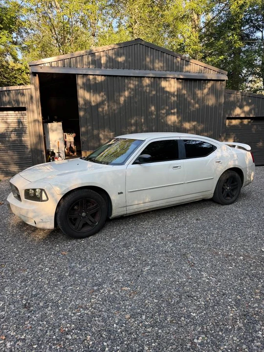 2009 Dodge Charger 6th Gen - Image 3 of 9