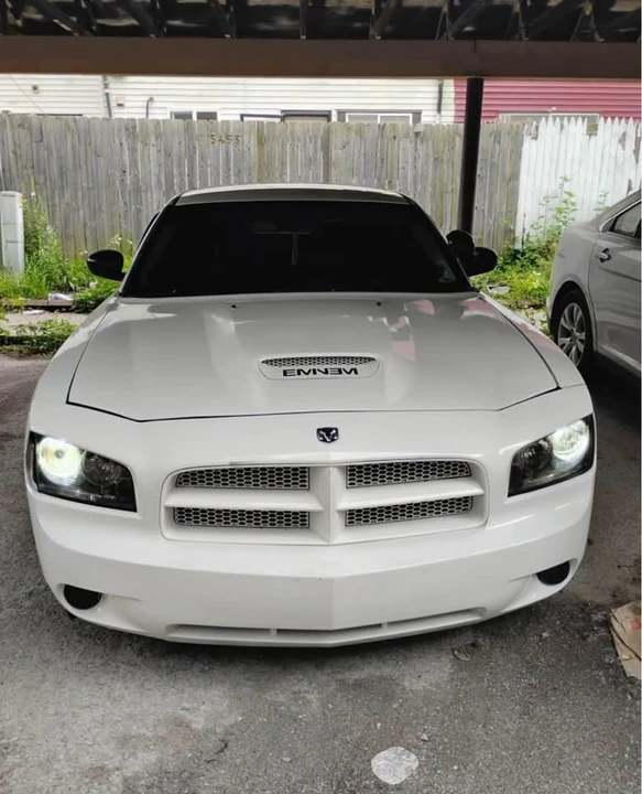 2009 Dodge Charger 6th Gen - Image 4 of 8