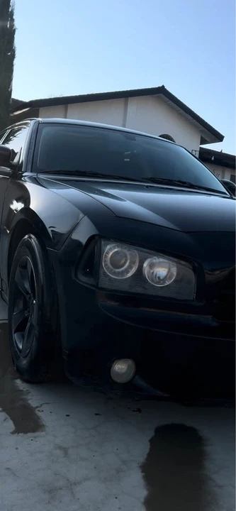 2009 Dodge Charger 6th Gen - Image 5 of 8