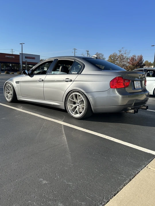 2009 BMW E90 M3 Sedan - Image 16 of 17
