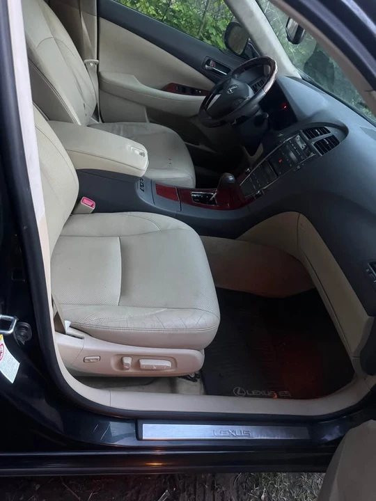 2009 Lexus ES 5th Gen - Image 5 of 7