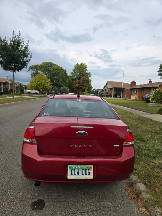 2009 Ford Focus 2nd Gen - Image 2 of 6