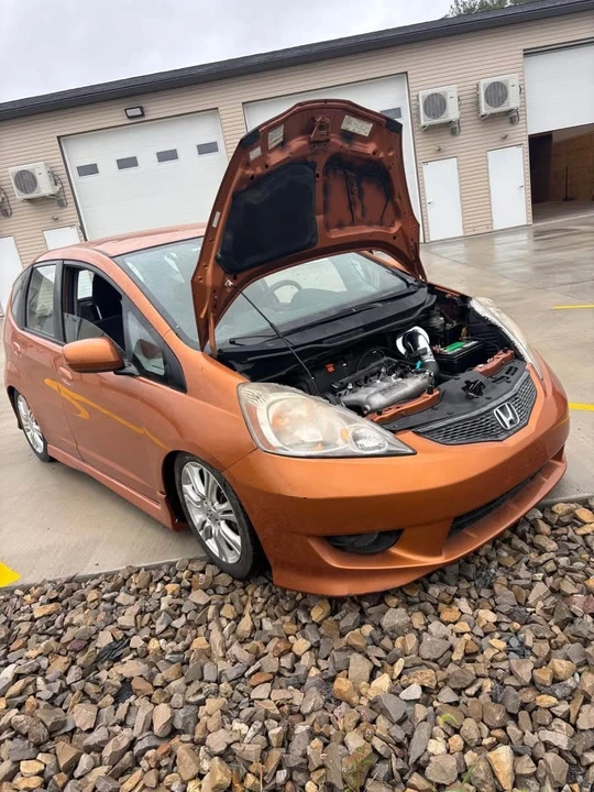 2009 Honda Fit - Image 2 of 3