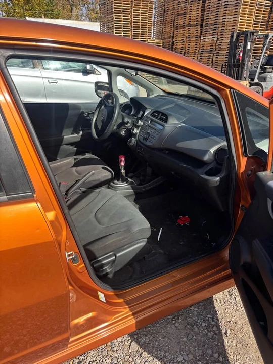 2009 Honda Fit - Image 5 of 6