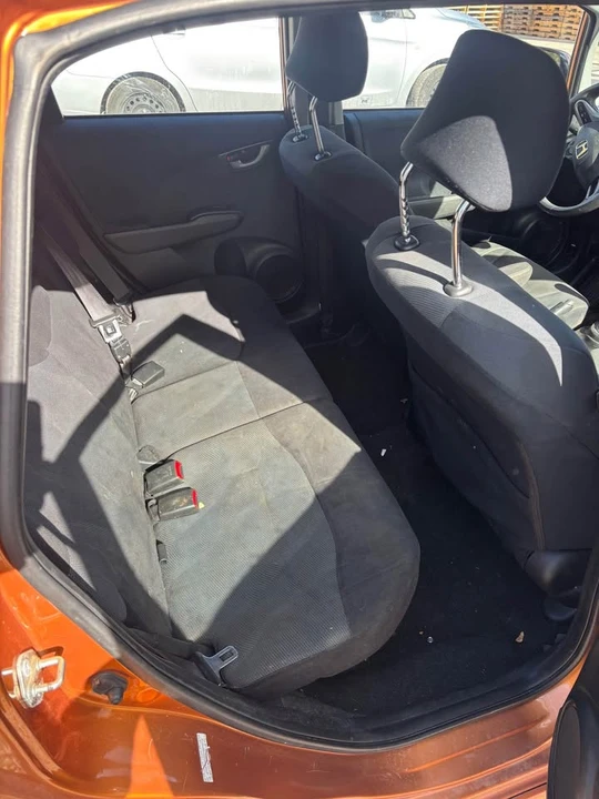 2009 Honda Fit - Image 6 of 6