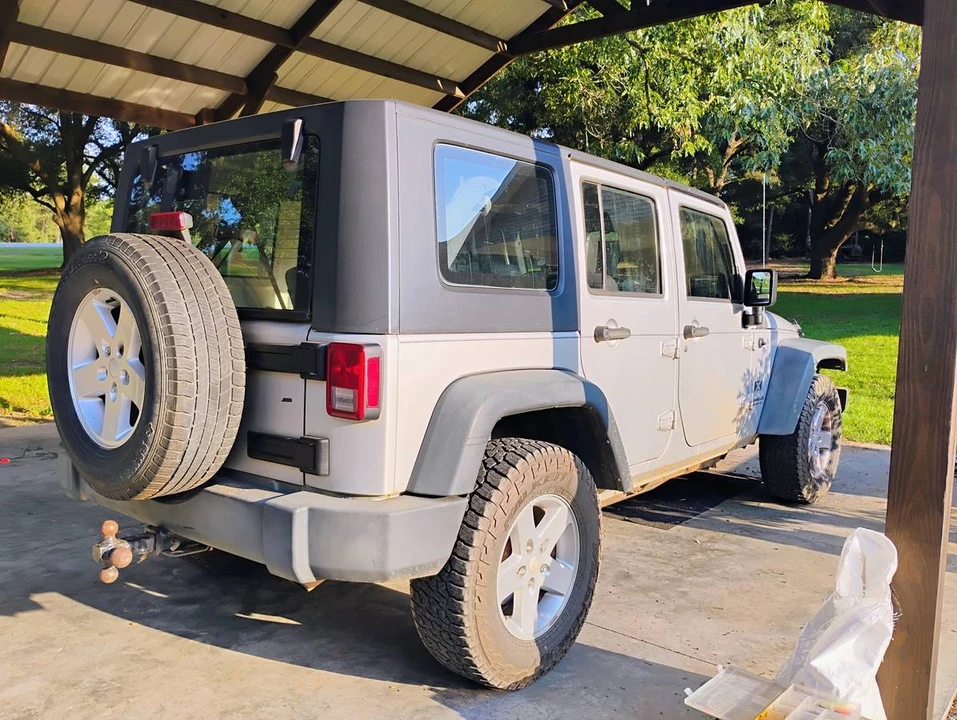 2009 Jeep JK Wrangler - Image 2 of 3