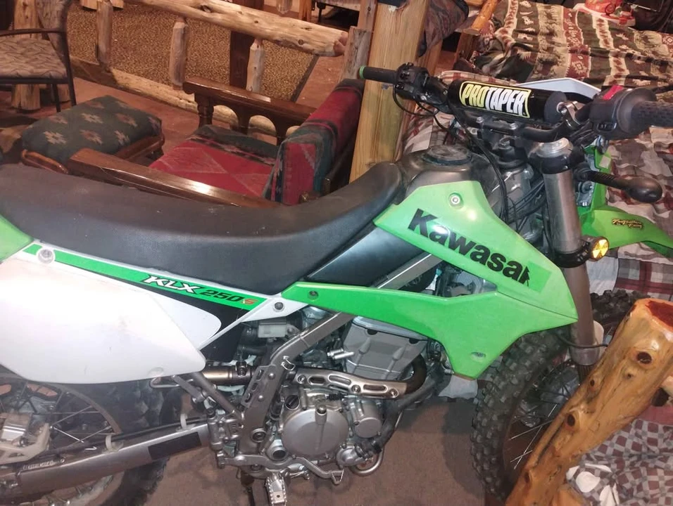 2009 Kawasaki - Image 4 of 5