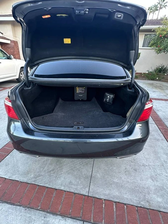 2009 Lexus LS 4th Gen - Image 8 of 15