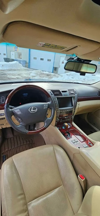 2009 Lexus LS 4th Gen - Image 8 of 10