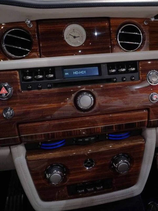 2009 Rolls-Royce Phantom VII - Image 9 of 10