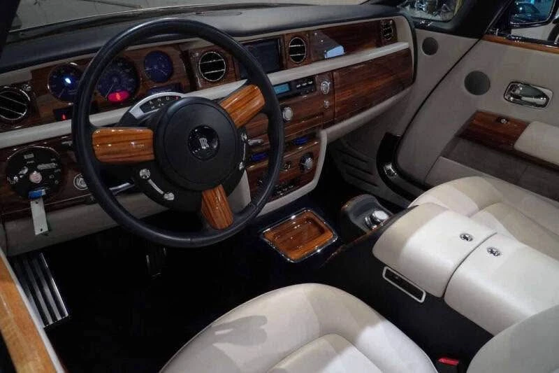2009 Rolls-Royce Phantom VII - Image 7 of 10