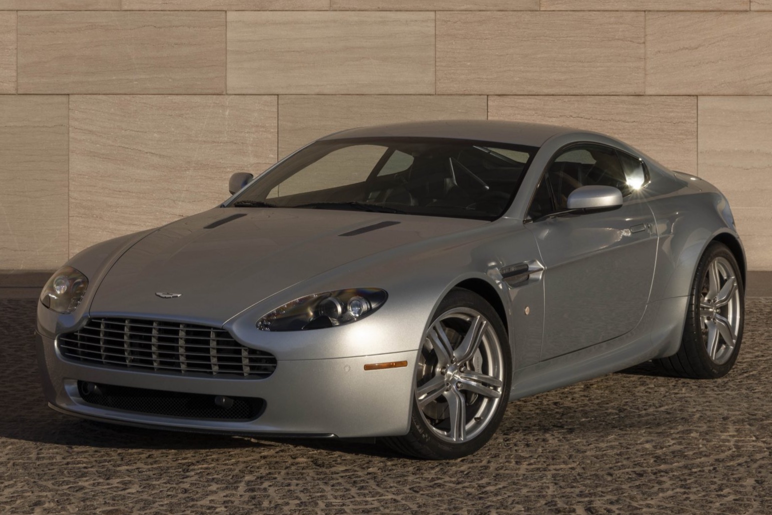 22k-Mile 2009 Aston Martin V8 Vantage 6-Speed