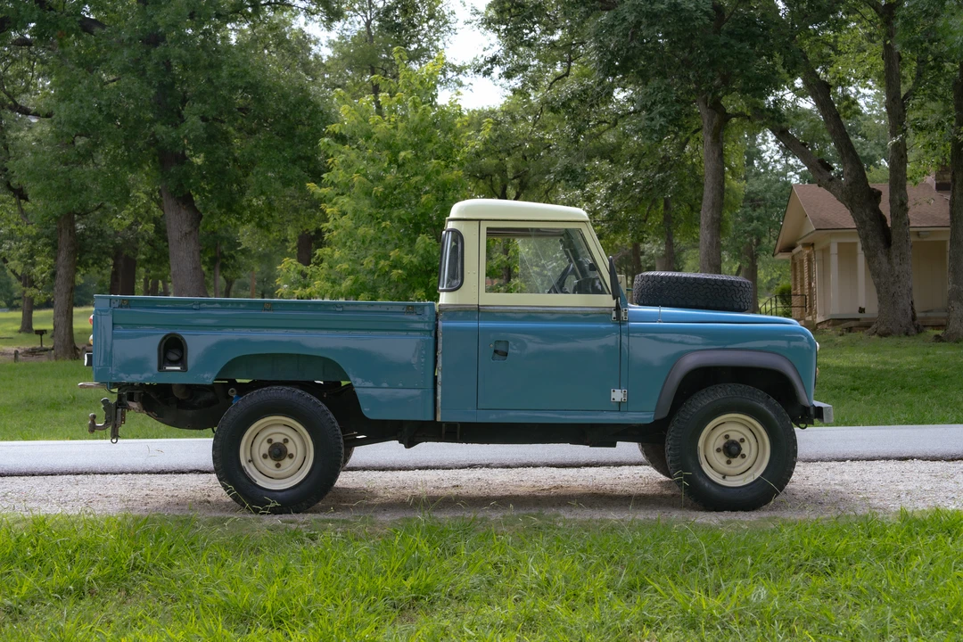 1983 Land Rover Defender 110 - Image 17 of 31