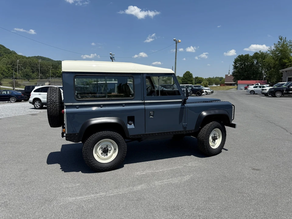 1985 Land Rover Defender 90 - Image 8 of 31