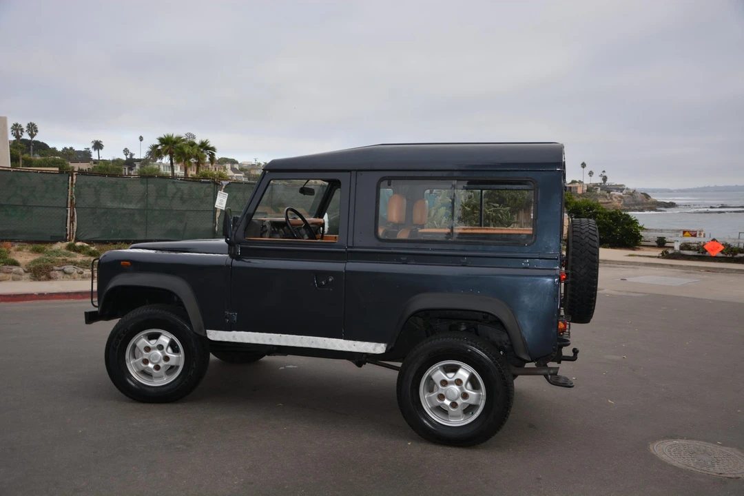 1985 Land Rover Defender 90 - Image 11 of 31