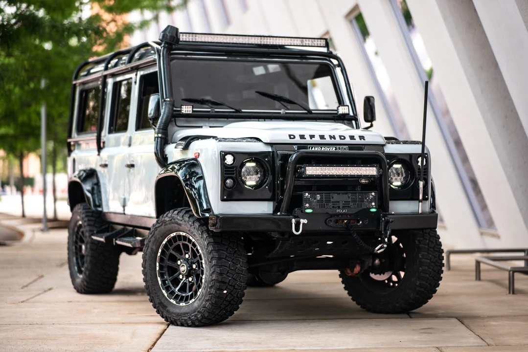 1992 Land Rover Defender 110 - Image 11 of 31