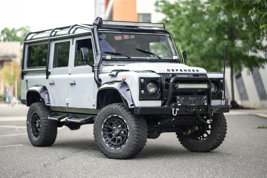 1992 Land Rover Defender 110 - Image 28 of 31