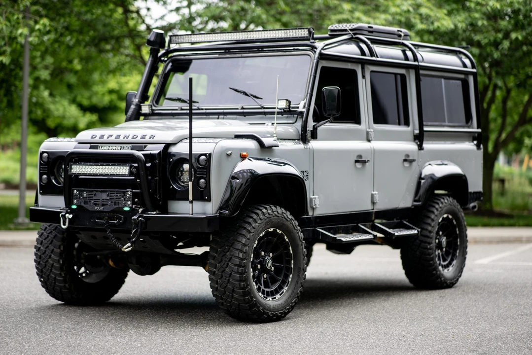 1992 Land Rover Defender 110 - Image 4 of 31