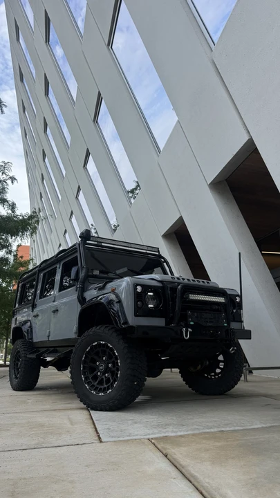 1992 Land Rover Defender 110 - Image 16 of 31