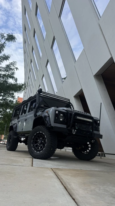 1992 Land Rover Defender 110 - Image 18 of 31