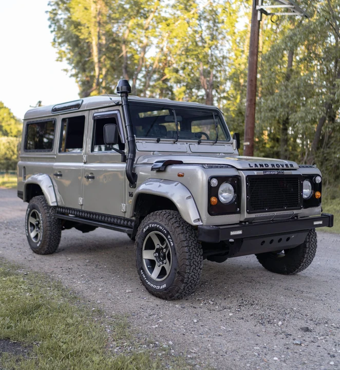Land Rover Defender 110 - Image 31 of 31