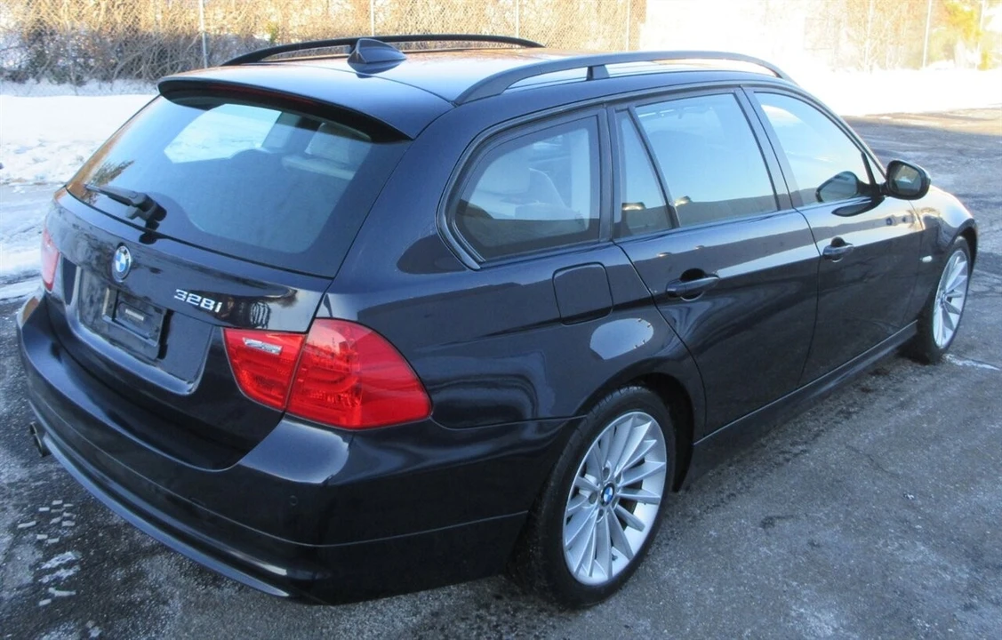 2010 BMW E90 3 Series Sedan - Image 12 of 21