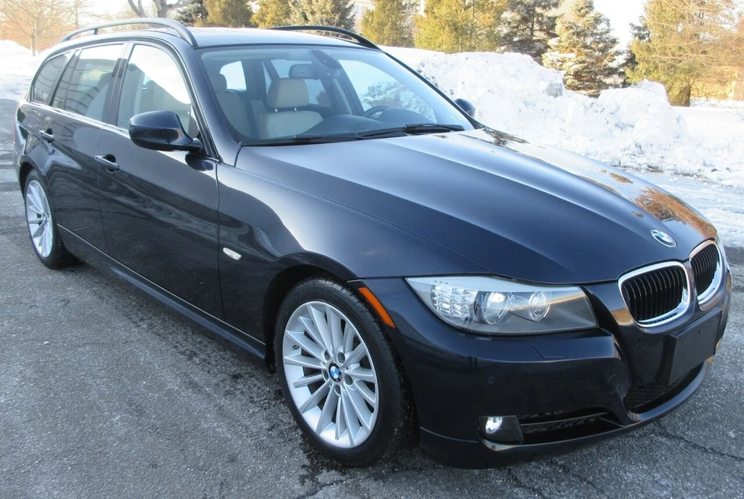 2010 BMW E90 3 Series Sedan - Image 10 of 21