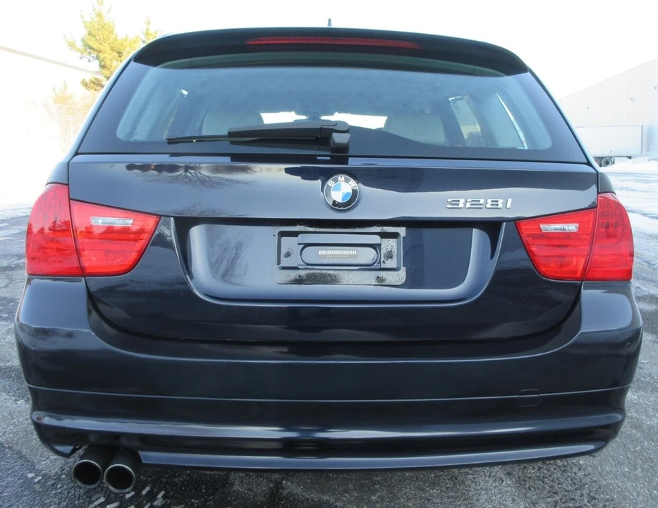 2010 BMW E90 3 Series Sedan - Image 16 of 21