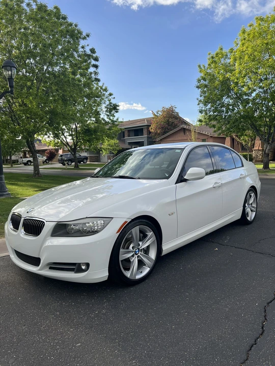 2010 BMW E90 335i Sedan - Image 2 of 7