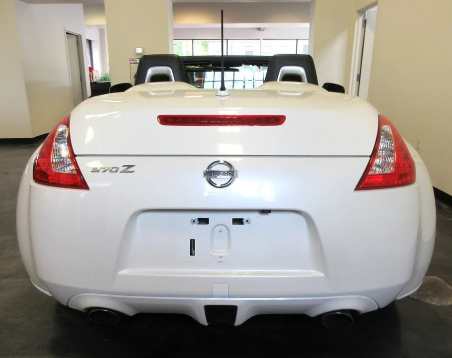 2010 Nissan 370Z 6th Gen - Image 12 of 24