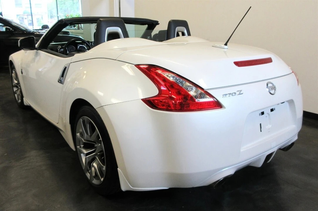2010 Nissan 370Z 6th Gen - Image 7 of 24