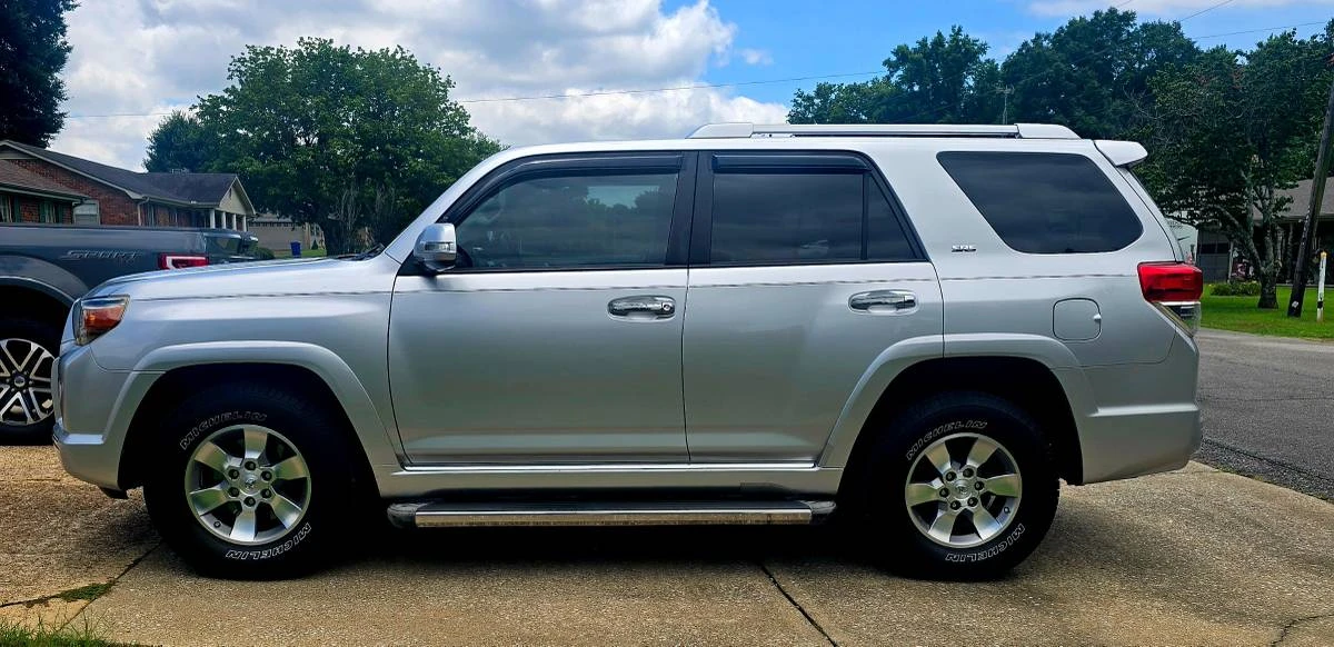 2010 Toyota 4Runner 5th Gen - Image 2 of 8