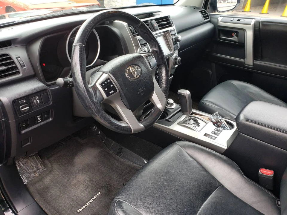 2010 Toyota 4Runner 5th Gen - Image 9 of 10