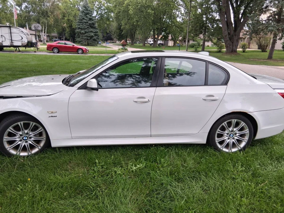 2010 BMW E60 5 Series Sedan - Image 2 of 5