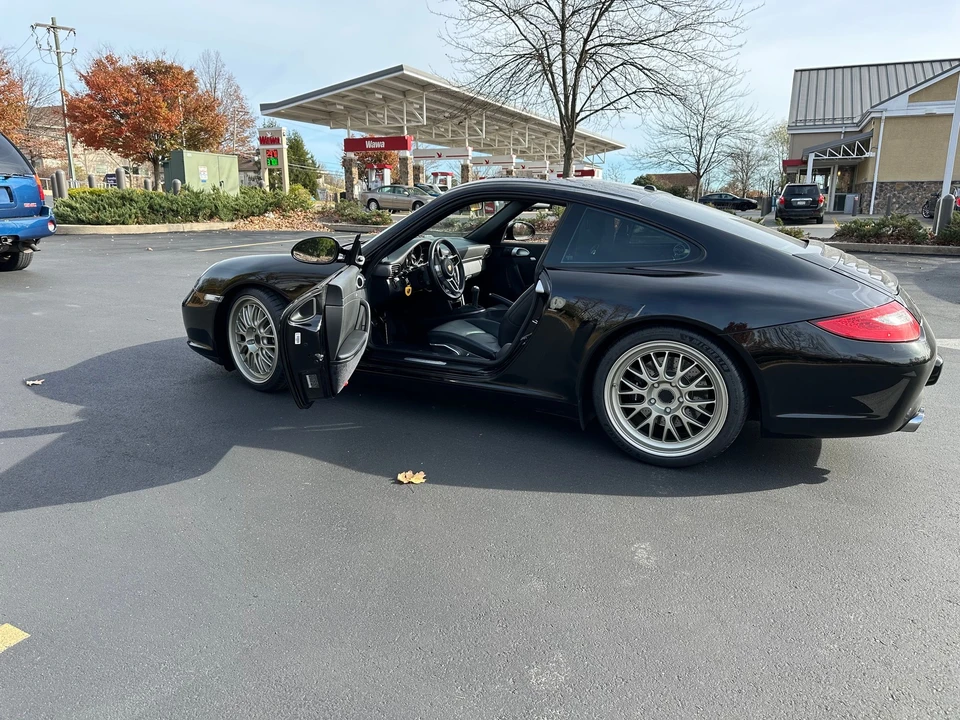 2010 Porsche 997 Carrera - Image 4 of 21