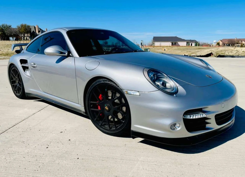 2010 Porsche 997 Turbo - Image 2 of 20