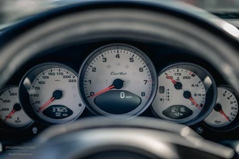 2010 Porsche 997 Turbo - Image 24 of 29