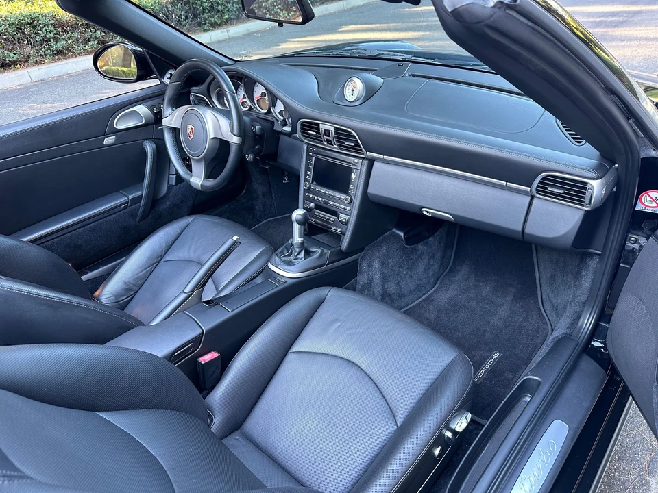 2010 Porsche 997 Turbo - Image 2 of 2