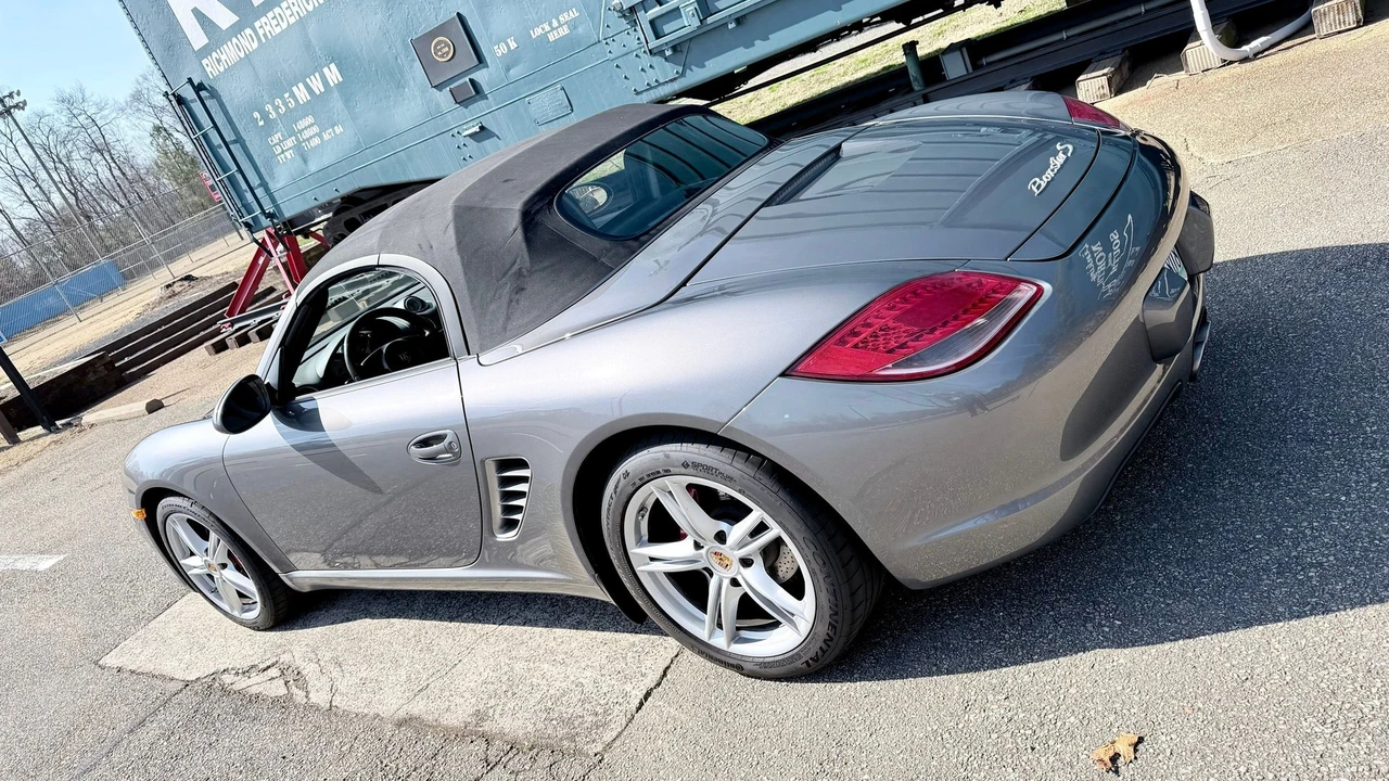 2010 Porsche 987 Boxster S - Image 2 of 20