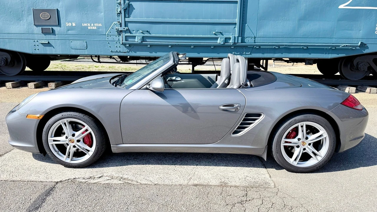 2010 Porsche 987 Boxster S - Image 9 of 20