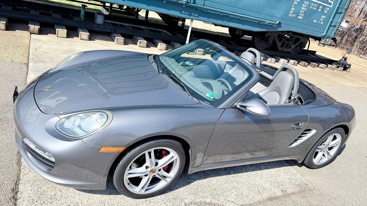 2010 Porsche 987 Boxster S - Image 10 of 20