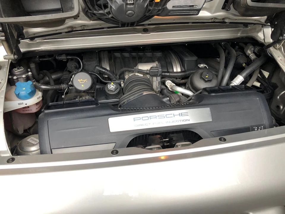 2010 Porsche 997 Carrera 4S - Image 6 of 11