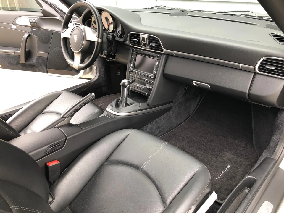 2010 Porsche 997 Carrera 4S - Image 8 of 11