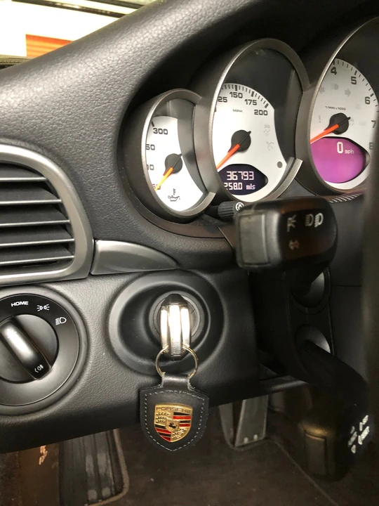2010 Porsche 997 Carrera 4S - Image 10 of 11