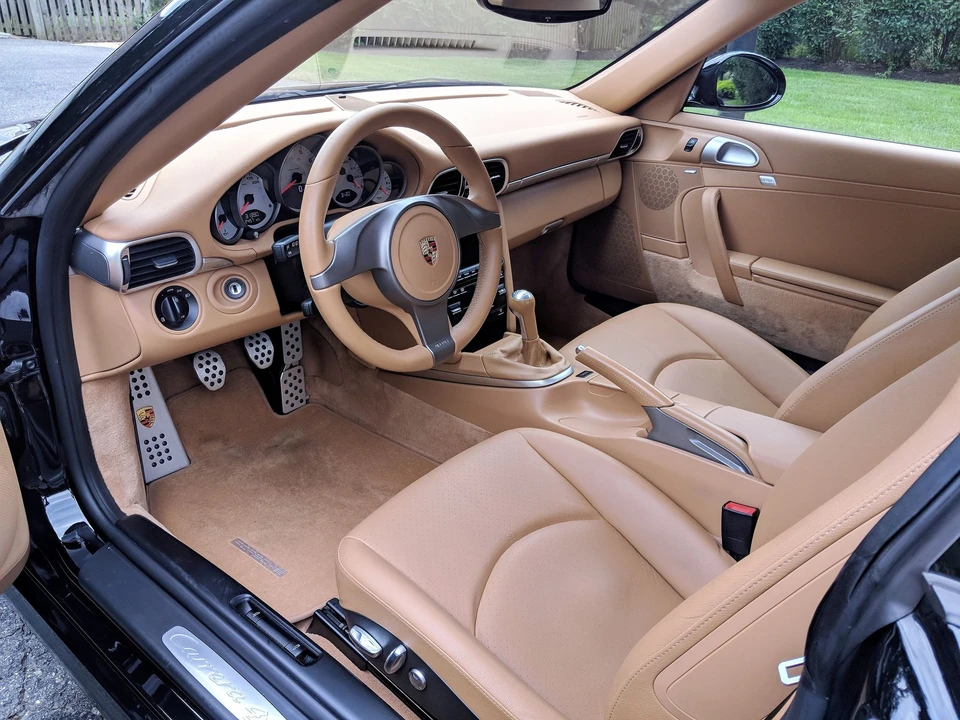 2010 Porsche 997 Carrera 4S - Image 11 of 27