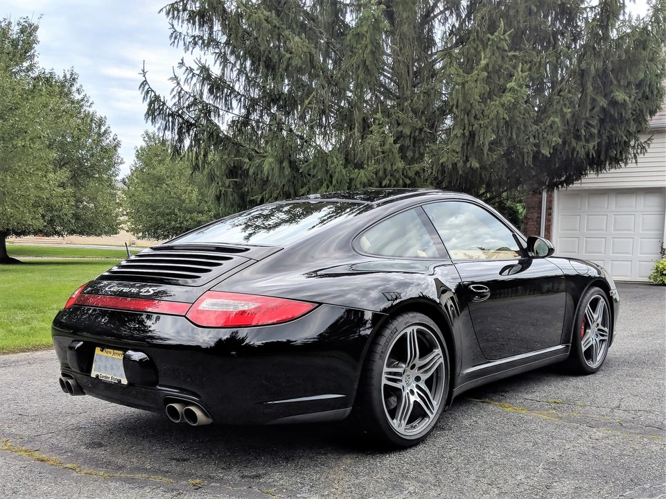 2010 Porsche 997 Carrera 4S - Image 4 of 27